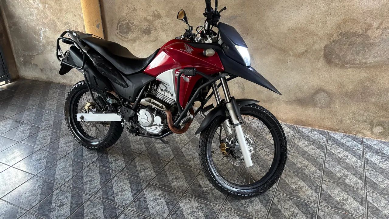 Xre 300 2014