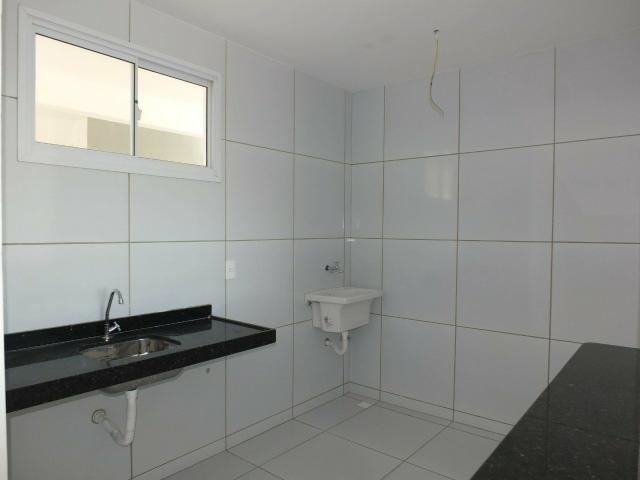 Apartamento com 3 quartos, 2 banheiros ELEVADOR - Foto 5