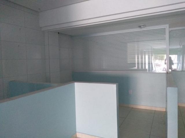 2019.144 - Prédio Comercial na Av Edézio Vieira de Melo