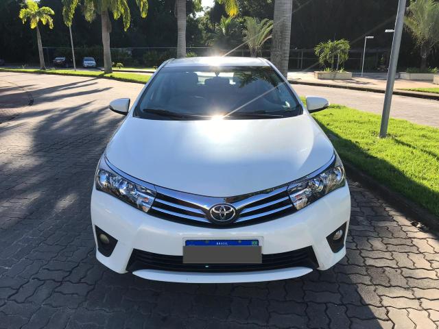 Toyota Corolla 2017 GLI Upper 1.8 Automático Flex Completo