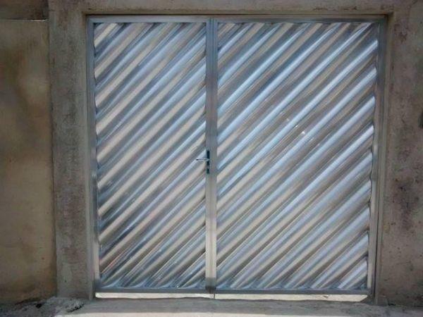 Portões de Garagem de Aluminio - Foto 4