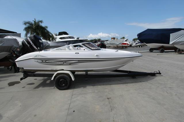 Focker 160 2012 Motor 75 HP 2 tempos. Aceito carro no negócio. lancha top - Foto 3