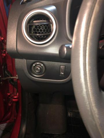Renault Sandero - Foto 4