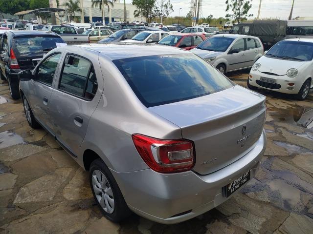 Renault Logan - Foto 5