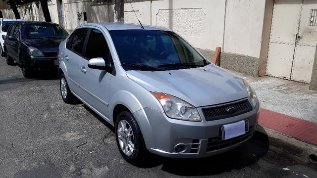 Ford Fiesta muito bom estado