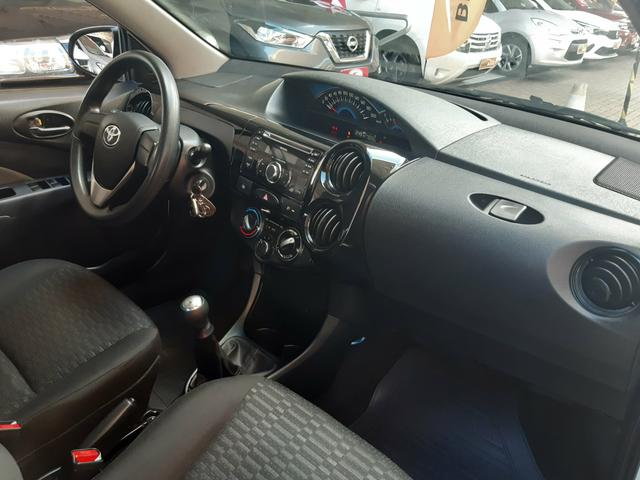 Etios 1.3 x - Foto 9