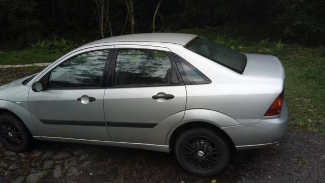 Focus Sedan - Foto 3
