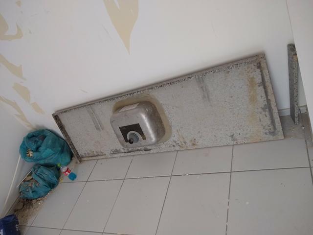 Pia com cuba e bancada de granito - Foto 5