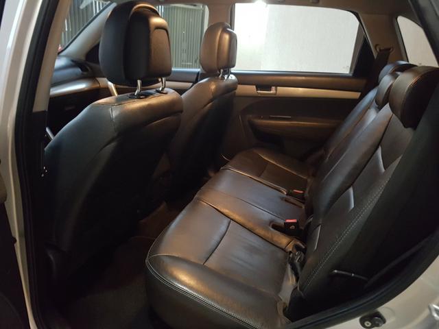 Kia Sorento 2.4 (Aut) - Foto 10