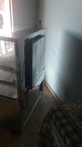 Freezer vitrinhe de 3000 por apenas 1500 acompanha nota fiscal - Foto 3