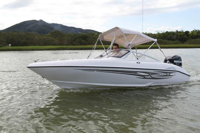 Focker 160 2012 Motor 75 HP 2 tempos. Aceito carro no negócio. lancha top - Foto 4