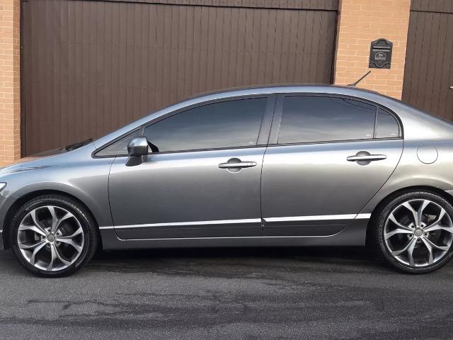 Honda Civic 1.8 Lxs Flex Aut. 4p
