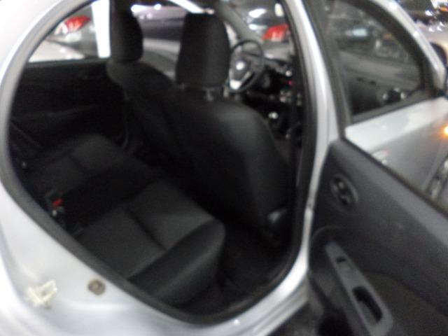 Toyota Etios XS 1.5 Manual - Foto 17