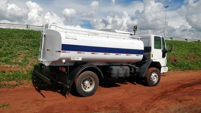 Ford cargo 1722E PIPA 10 mil litros - Foto 3