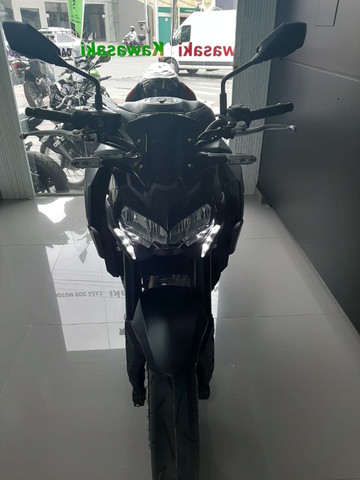 Kawasaki Z 900 Preta 2021 - Foto 7