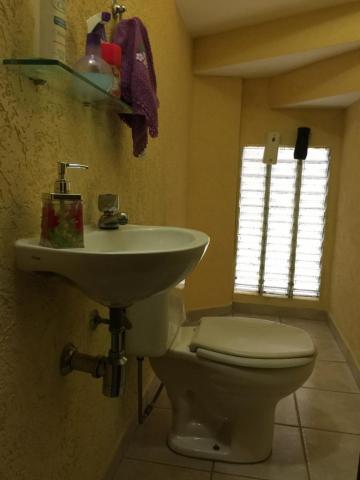 Casa de Condomínio em Vila Augusta, com 4 quartos, sendo 4 suítes e área útil de 180 m² - Foto 13