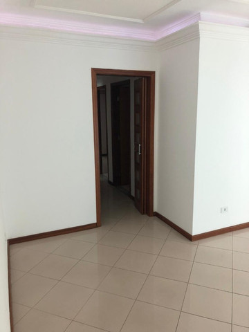 Apartamento excelente oportunidade - Ótima Localização - 3 Dorms. - Próx. Pad. Real Centro - Foto 2