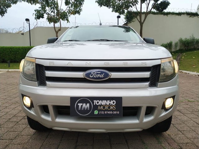 FORD RANGER 3.2 XLS 4X4 DIESEL 4P MANUAL