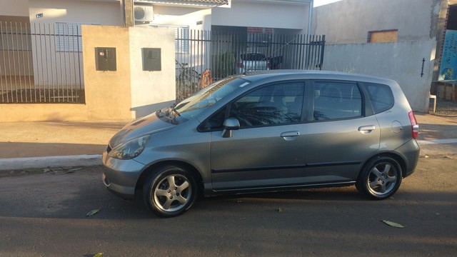 VENDO HONDA FIT 2004