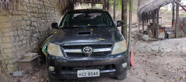 VENDO TOYOTA HILUX 2006 SRV 4X4 CAMBIO MANUAL