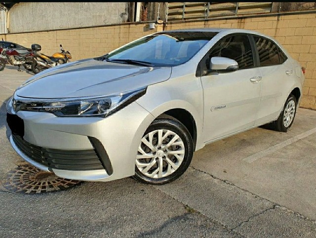 VENDO COROLLA 2019