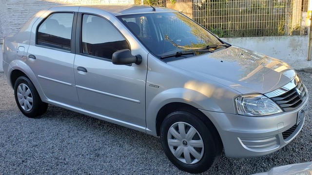 RENAULT LOGAN 1.0 COMPLETO 2012