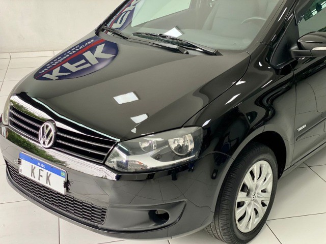 VOLKSWAGEN FOX 1.0 TREND FLEX 4P MANUAL 2012