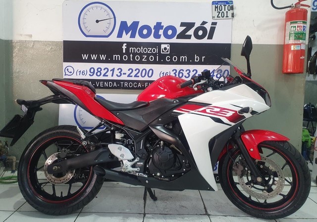 YAMAHA YZF R3 VERMELHO