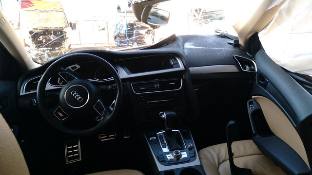 Sucata em peças Audi A4 2.0T Motor 180CV - Foto 3