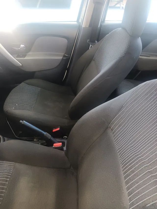 Vendo Veículo Supernovo IPVA pago único dono.