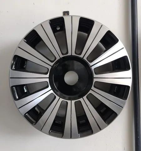Rodas aro 15 universal sem detalhes 