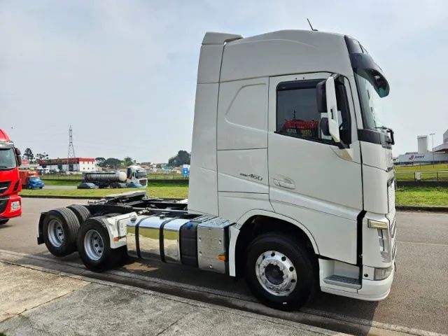 Volvo FH 460 6x2 Globetrotter Ano 20 teto Alto Automático Suspensão Mola Ar digital - Foto 11