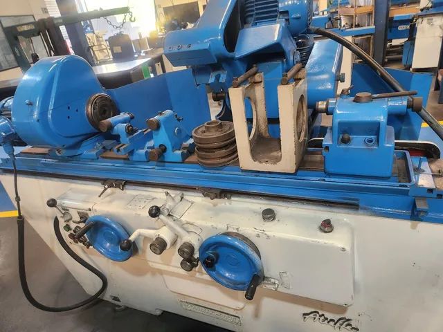 Retifica cilíndrica universal 1 metro - Foto 3