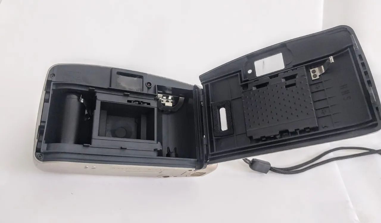 Câmera Analógica Antiga. <br>Yashica Ez Mate Kiocera Lens f=28mm - Foto 3