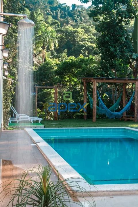 Propriedade nova em Paraty, recém construída e equipada em localização privilegiada.