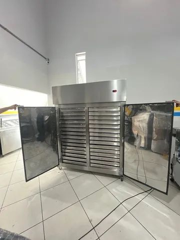 Gaveteiro de pastel refrigerado para 30 gavetas em aço inox escovado sob encomenda 