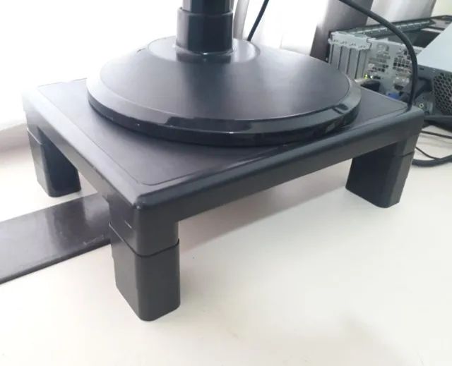 Suporte para monitor base elevatoria ajustavel 