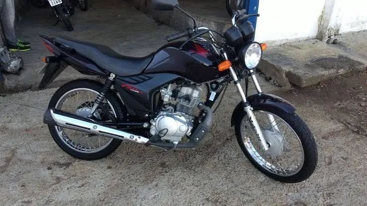 Aluga-se Fan  200 semanal