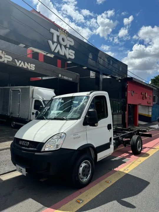 Iveco daily 35s14 2017 raridade!!