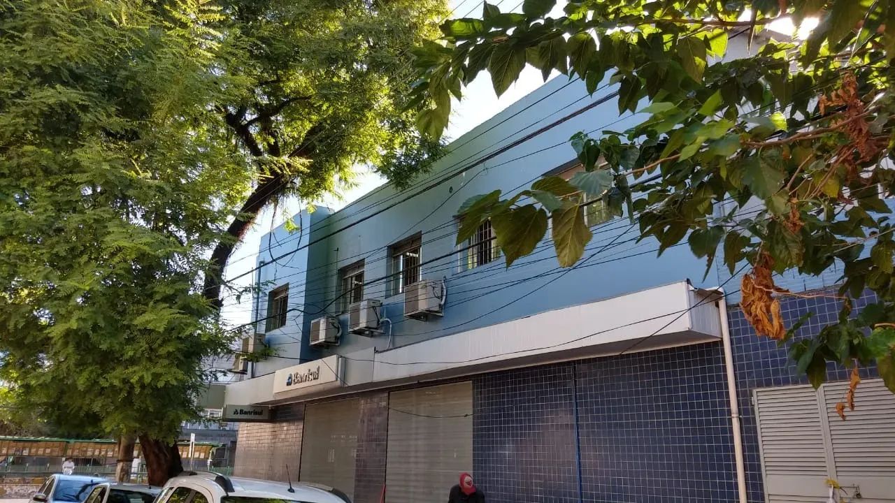 Loja Comercial para Alugar com 550m² no bairro Farroupilha . Excelente localização! Área ú - Foto 10