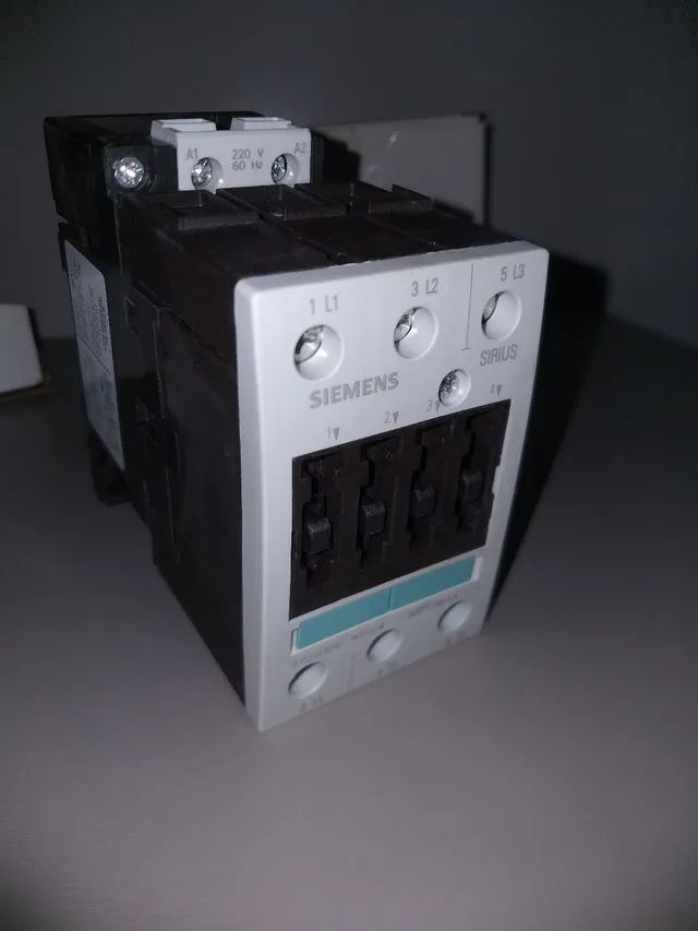 Contatora SIEMENS 3RT1035 - 1AN10 - Foto 2