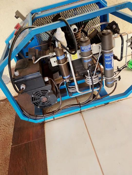 Compressor de Ar para Mergulho