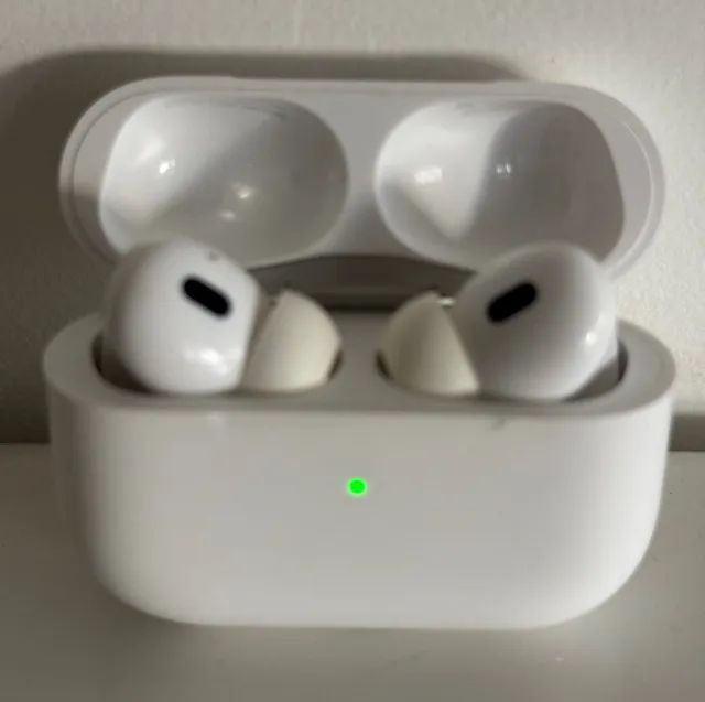 Apple MacBook Pro M3 Pro 14 Apple MacBook Pro M3 Pro 14