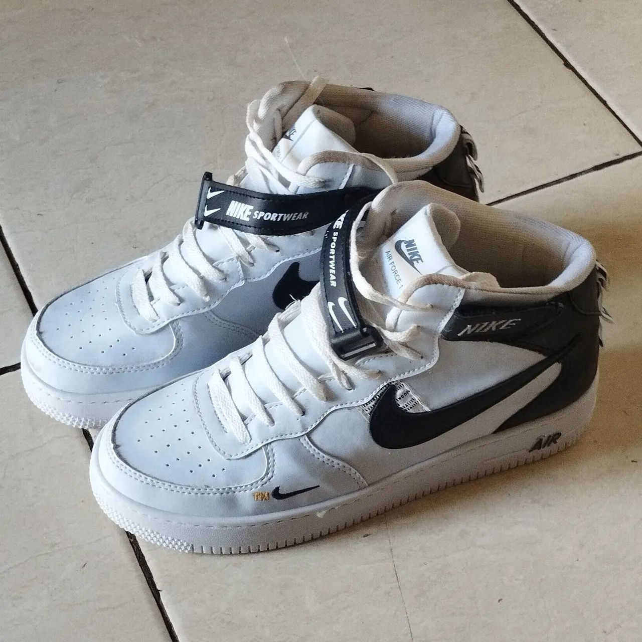 Tênis Nike Air force 1 '07 utility Lv8 cano alto - Foto 3