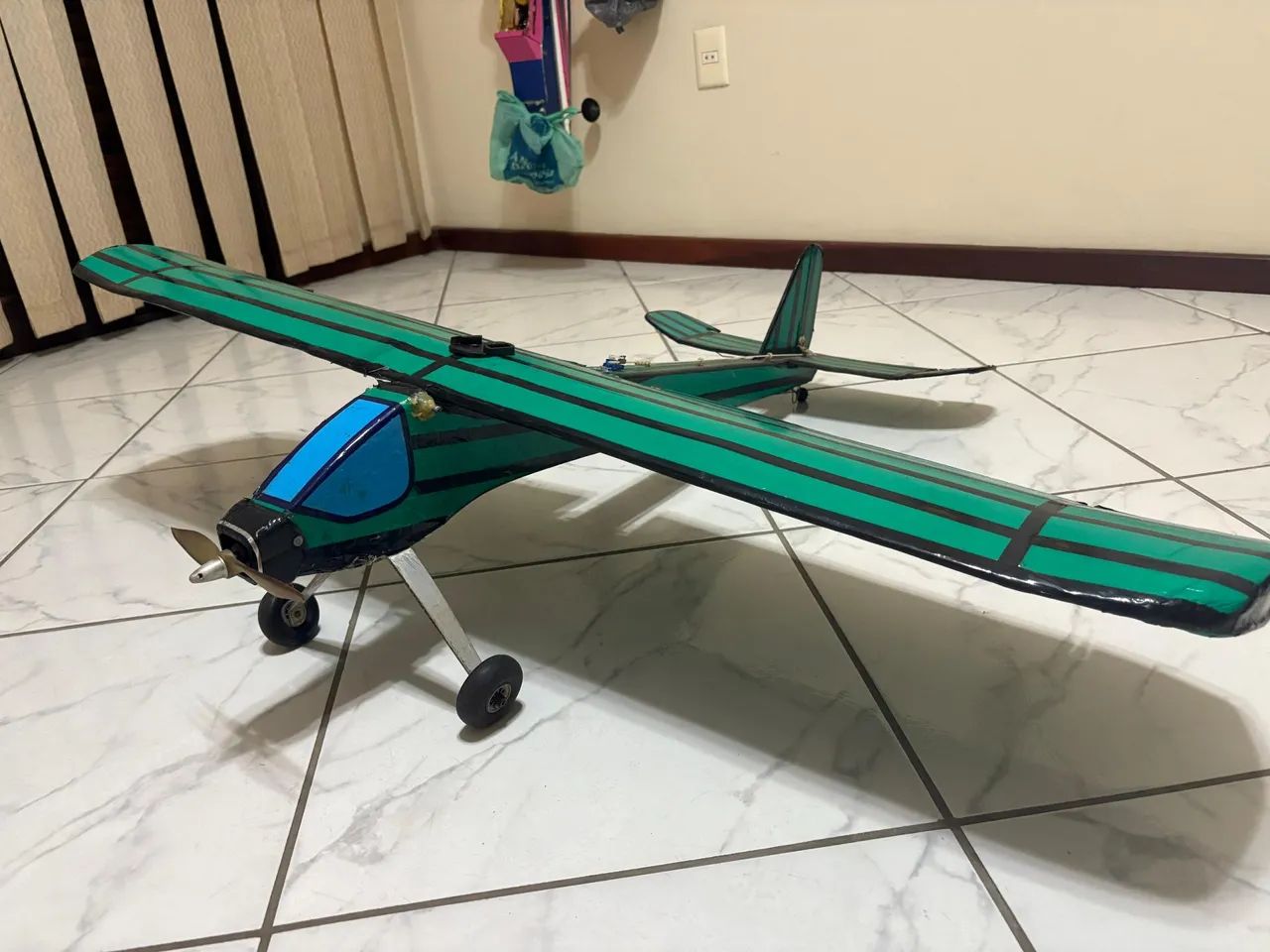 Aeromodelo elétrico asa alta treinador - Foto 2