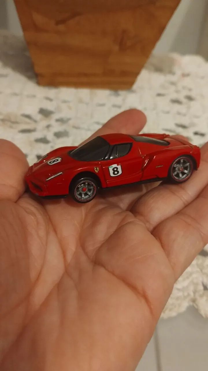 Miniatura  Enzo Ferrari Vermelha - Foto 2