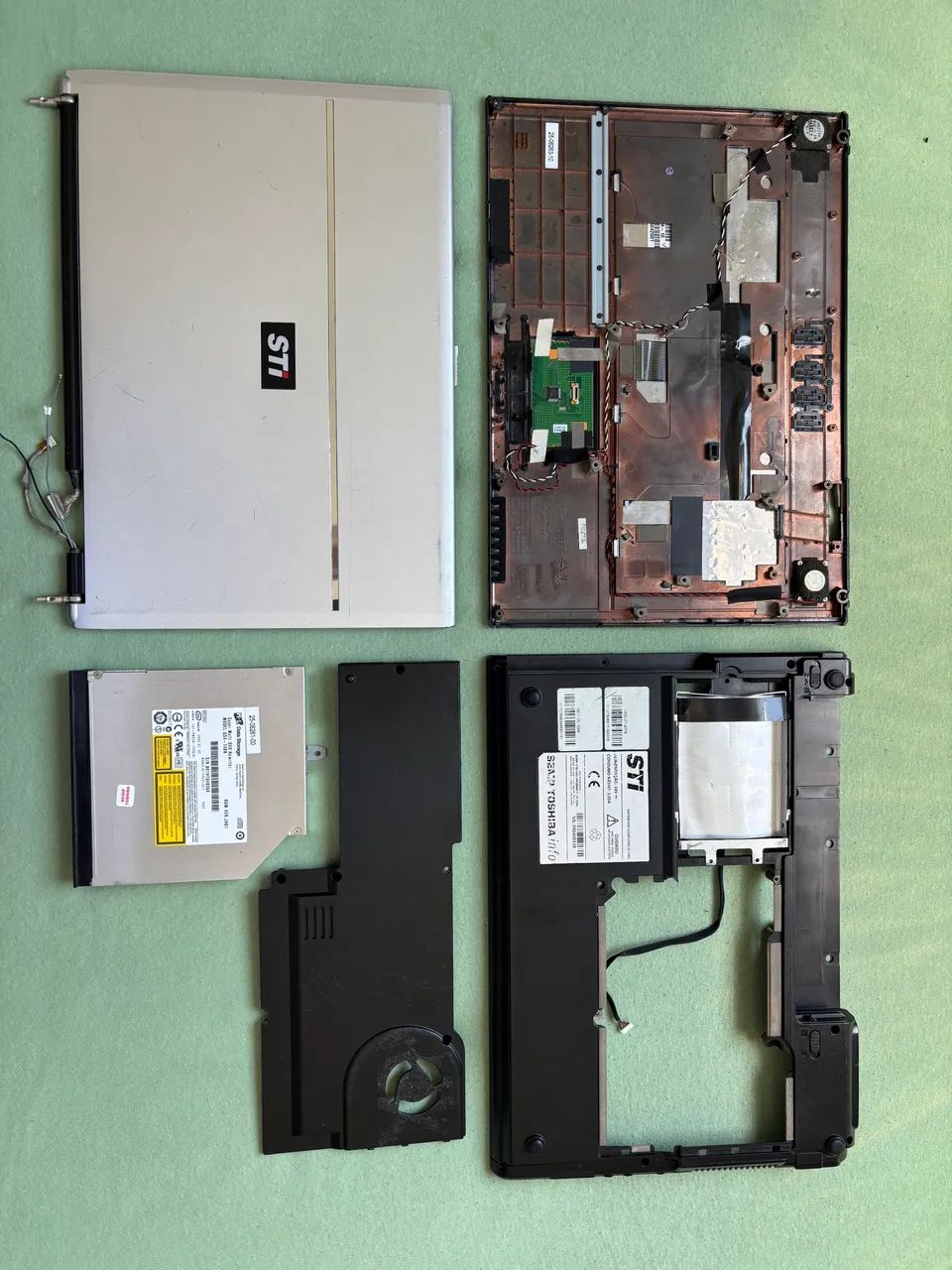 Notebook Semp Toshiba IS1462 STI Infinity Para retirada de peças - Foto 5