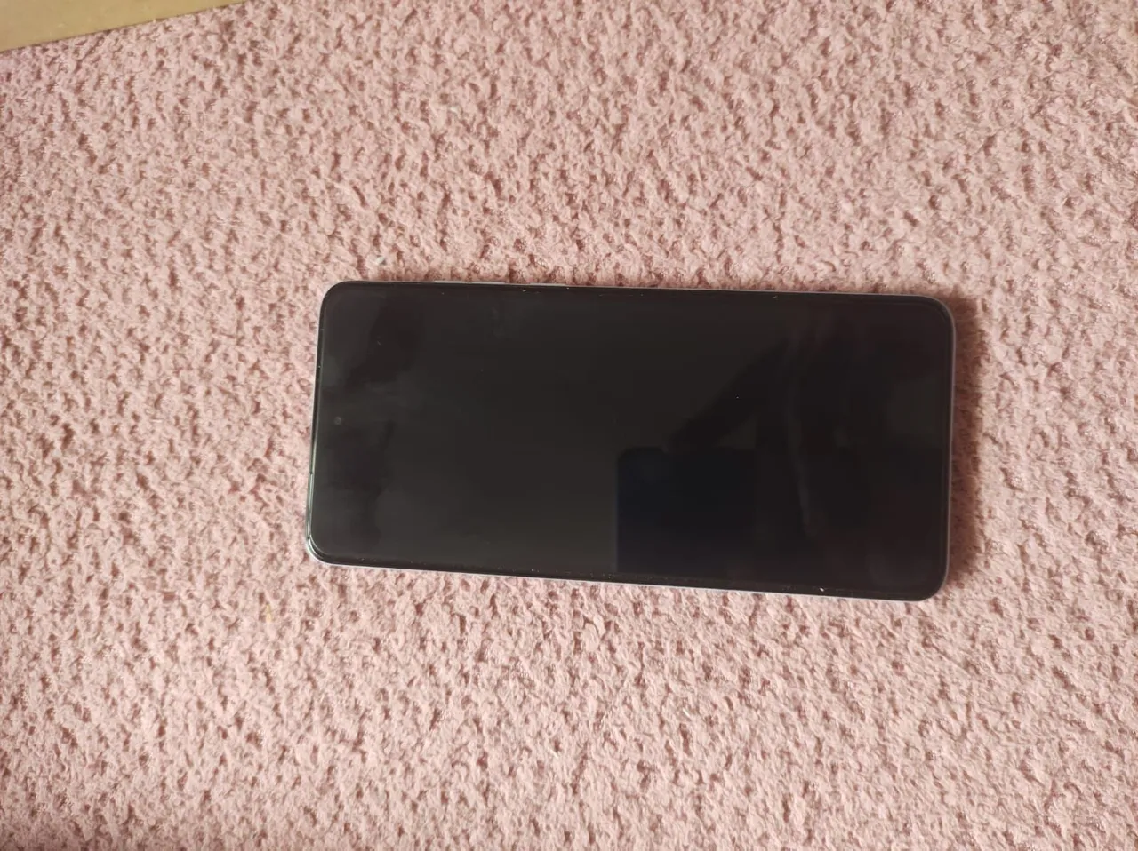 Moto g84