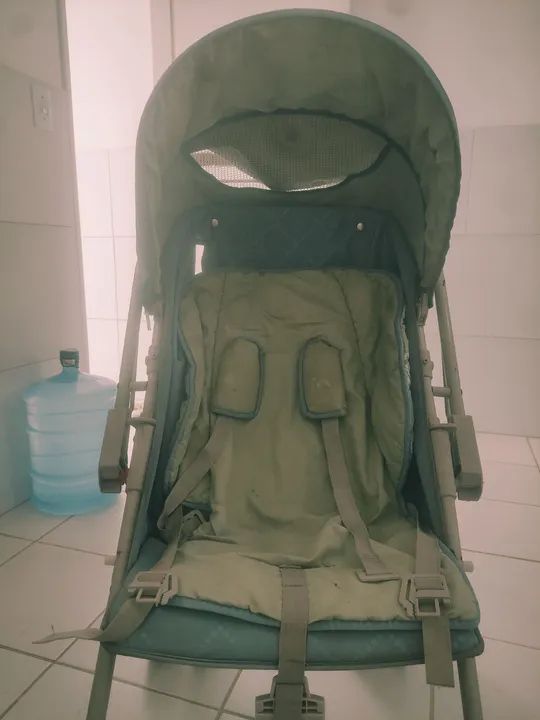 Carrinho de Bebê Usado - Foto 2