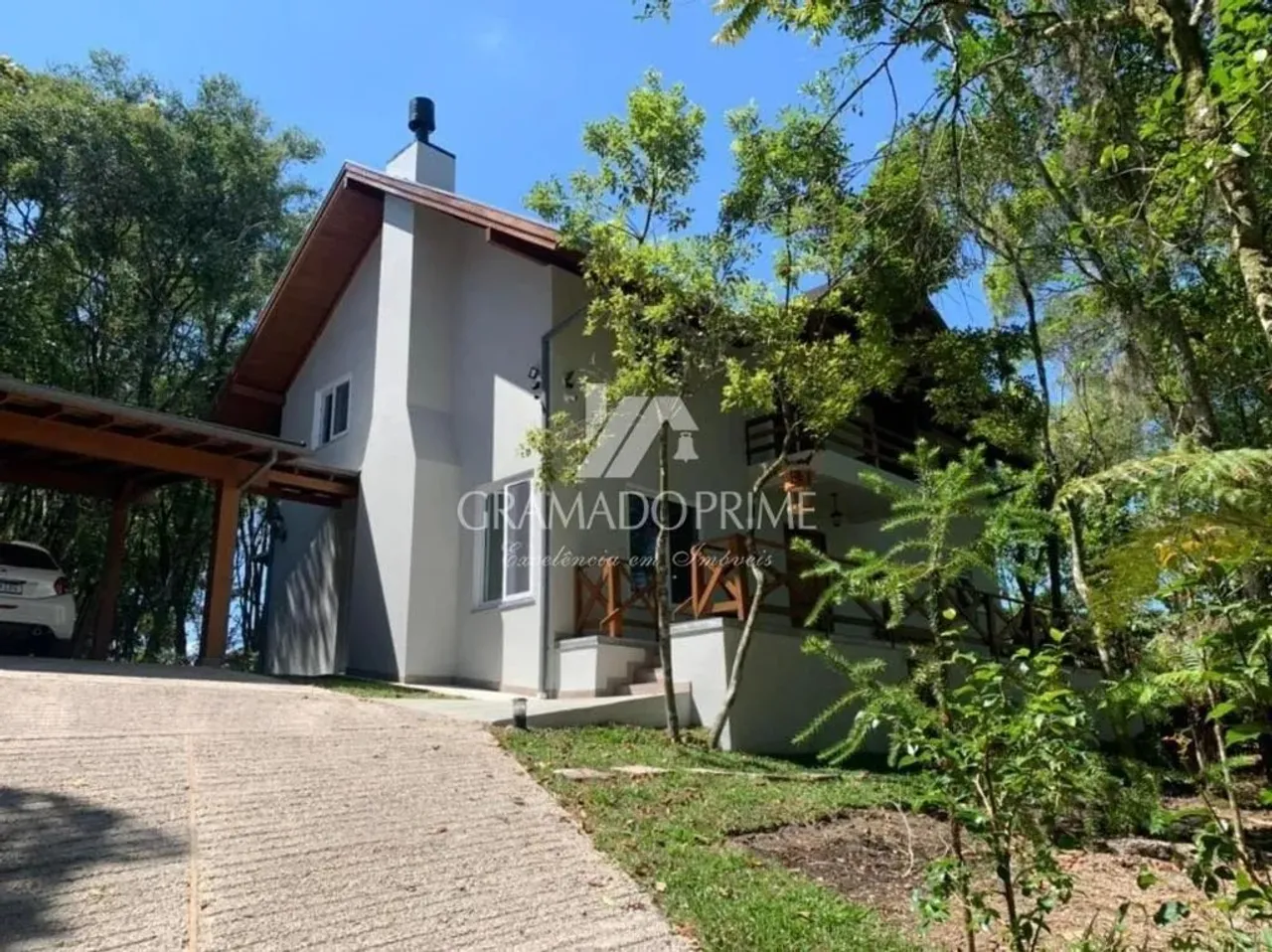 EXCELENTE CASA COM 3 DORMITÓRIOS